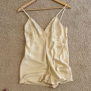 Arnhem lace romper